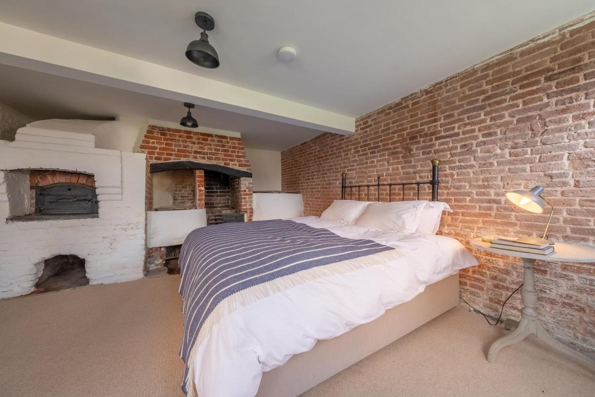 River House Kersey Εξωτερικό φωτογραφία