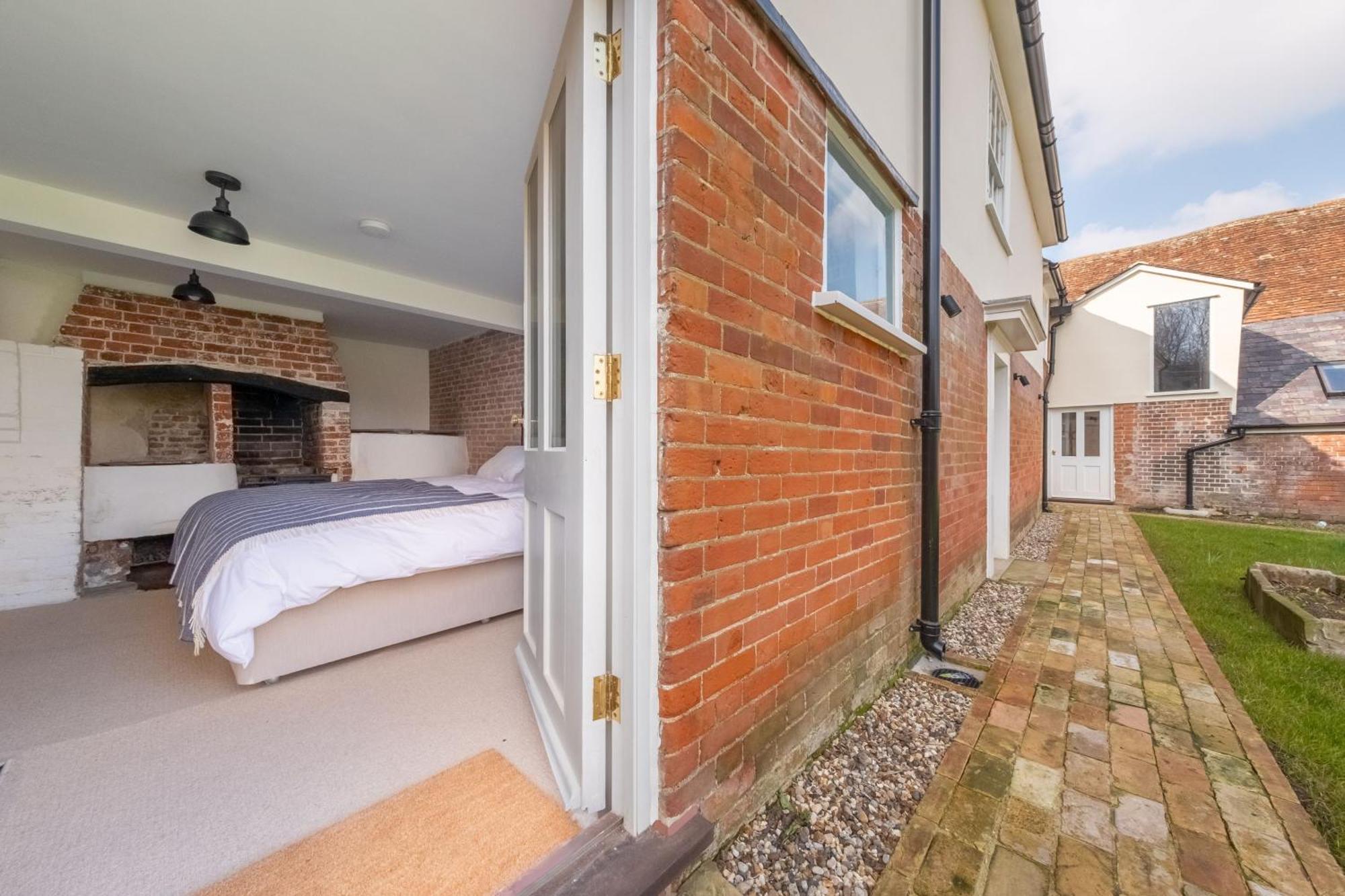 River House Kersey Εξωτερικό φωτογραφία